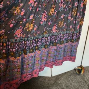 NATURAL LIFE flowy dress with Floral Accents